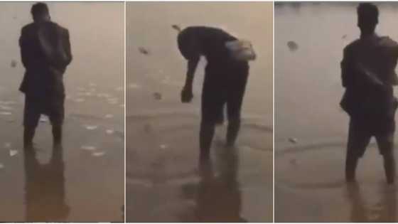 Bidiyon da ke nuna wasu yan damfara suna watsa bandir din kudi a kogi ya haddasa cece-kuce a soshiyal midiya