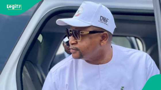 Tsohon 'dan takarar shugaban kasa a APC ya raba man fetur kyauta ga jama'a