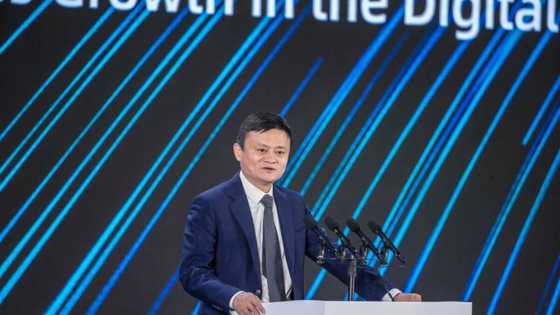 Babban dan kasuwan China ya bata