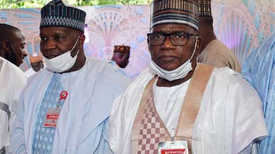 Allah-wadai: Manyan APC a kananan hukumomi 2 sun tamke sanata, sun kore daga cikinta