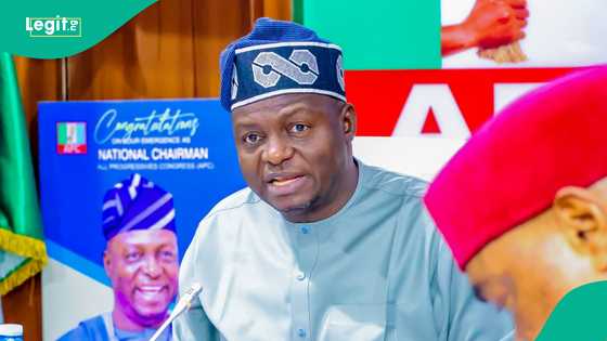 Shugaban APC ya cika baki, ya sace gwiwoyin Atiku da sauran 'yan jam'iyyar ADC