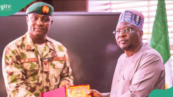 Fintiri donates 300 hectares of land for Nigerian army in Adamawa