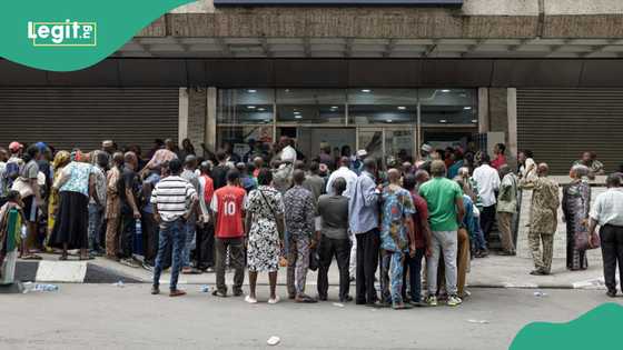 Nigerian bank apologises for poor network, opens branches weekend