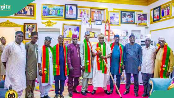 Olowu of Kuta Kingdom hosts NDA Regular Course 29, receives award
