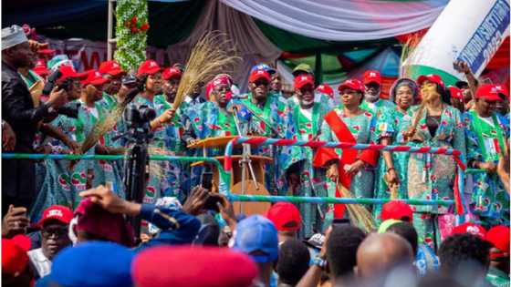 Sabbin Takardun Naira: Wadanda Suka Kulle Muku Kudi Za Su Bude Su, In Ji Tinubu