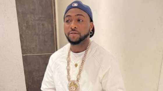 Davido laments as his big belly refuses to go down after months of working out, blames it on drinking