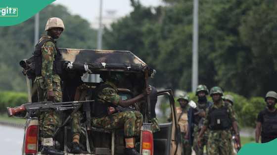 Confusion as soldiers ‘take over’ Abuja road amid looming hardship protest, video trends