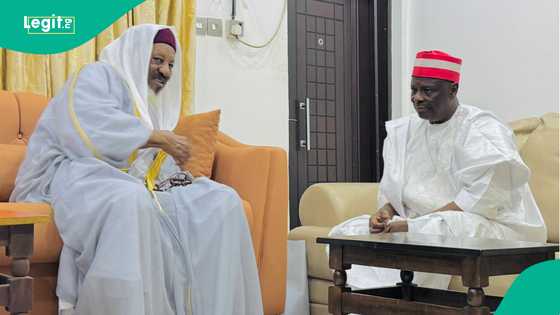 Kwankwaso ya ziyarci jagoran Darika, Sharif Saleh bayan an masa mutuwa