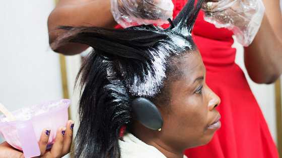 The hairdresser ruined my hair and still charged me — I came back the next day