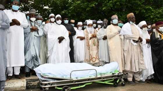 Bidiyo da hotuna: An yi jana'iza tare da birne Isma'ila Funtua a Abuja