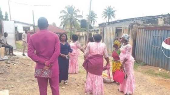 Cakwakiya: Wani mutum ya auri surukarsa a matsayin mata ta biyu