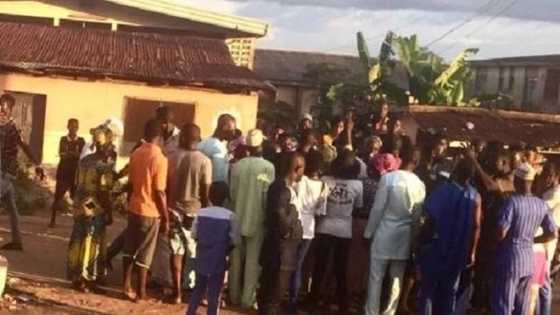 Yanzu-yanzu: Jama'a sun hana jami'ar PDP wucewa sai ta cika alkawarinta na sallamarsusu