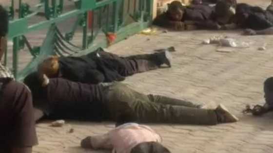 Yan bindiga sun hallaka mutane 3 yayin da suka kai wani mummunan hari a Masallaci