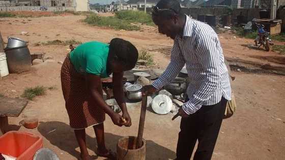 Uwargida ta hau dokin zuciya ta kirɓa ma Maigidanta taɓarya – Karanta don jin yadda aka haihu a ragaya