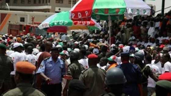 Sauya sheka: Jam'iyyar PDP tayi wa APC jina-jina a jihar Kwara