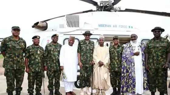 Yanzu-yanzu: Shugaba Buhari ya isa jihar Zamfara, ya gana da sarakunan gargajiya da shugabannin jama'a