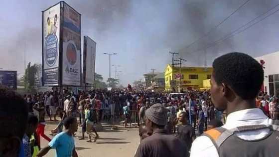 JUST IN: Activities paralysed in Ogun as angry rice sellers, youths protest invasion by customs officers