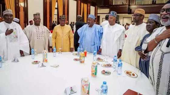 Tsohon gwamna ya yanke jiki ya fadi, an maza an garzaya dashi asibiti