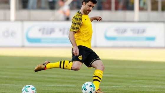 Arsenal announce the signing of top Bundesliga defender