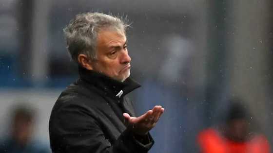 Manchester United fans attack Mourinho, orders the club's chiefs to sack him because of his comments
