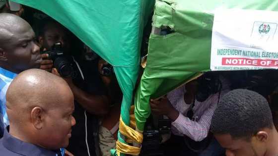 BREAKING: INEC suspends election in 8 LGAs as violence erupts in Rivers rerun (photos)