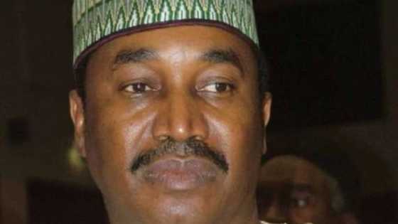 Badakalar N5.7bn: Hannu da hannu nake kai wa tsohon gwamna Shema kudin cin hanci - Shaida