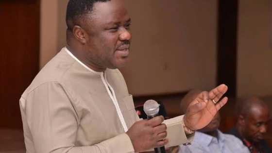 Yawan tafiye-tafiyen wani Gwamna ya sa ma'aikata sun daina zuwa aiki