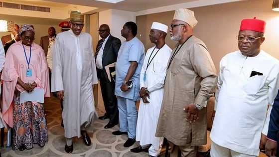 President Buhari receives briefing ahead of UN address to world leaders in New York (photos)