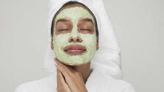 These simple papaya masks will make your skin lighter