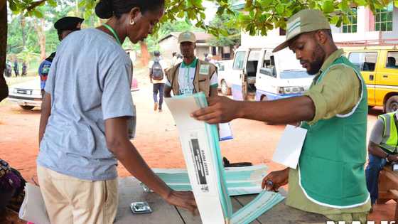 Anambra election: Corps members demand feeding allowance before work