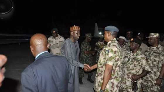 Babban hafsan sojojin sama ya koma Maiduguri don jagorantar farautar 'yan makarantan Dapchi (hotuna)