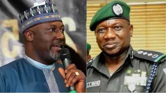 Yanzu-yanzu: Wasu ‘yan daba sun kwace Sanata Dino Melaye daga hannun ‘yan sanda sun gudu da shi
