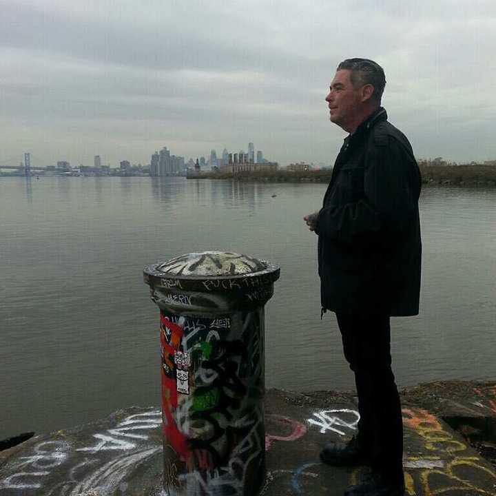 Ramon Estevez bio: partner, net worth, age, siblings - Legit.ng