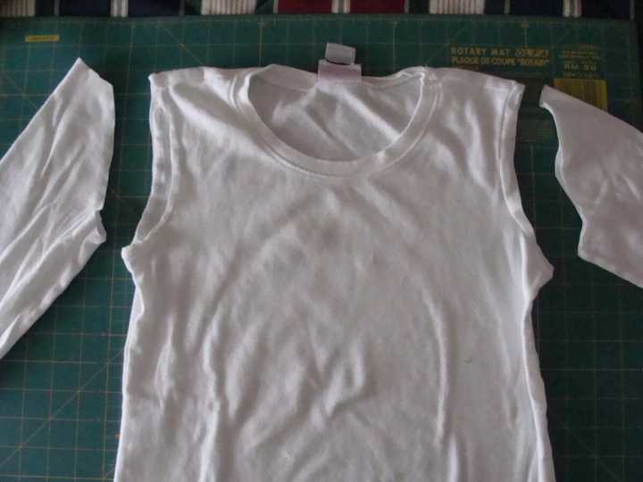 How to cut sleeves off tshirt Legit.ng